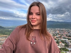 Come check Miacartier