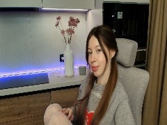 Come check Laraxcroft