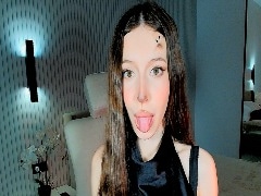 Come check Laraxcroft