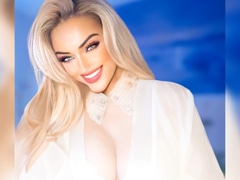 Come check StellaHot