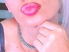 Come check HoneyLara