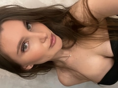 Come check Sweetgirl21