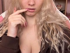 Come check KarolinaRay