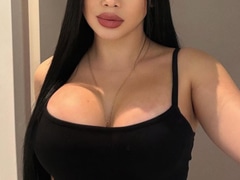 Come check KyraPeach