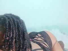 Come check Boobsqueen