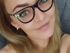 Come check LadyElisheva