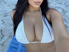 Come check ValentinaFire