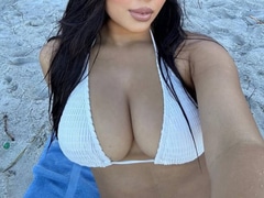Come check ValentinaFire