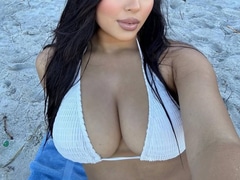 Come check ValentinaFire
