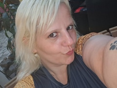 Come check Pamela-Katja