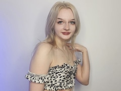 Come check AlessaKiss