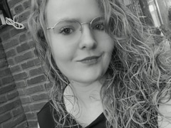 Come check MissMiraX