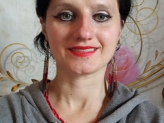 Come check Juliaisi