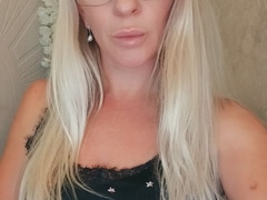 Come check MilfHanna