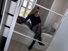 Come check AnnaSunny