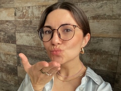 Come check PeachyVera