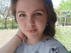 Come check Anna-25