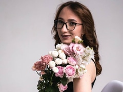 Come check Annabella-kiss