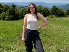 Come check Annabella-kiss