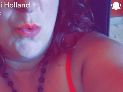 Nikki-Holland