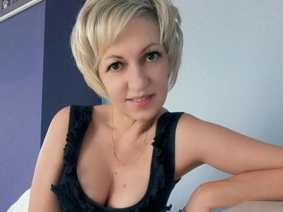 MilfHenrieta