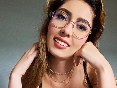 SexyDebiie