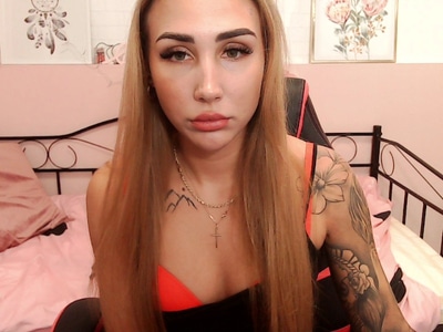 ariellahotx19
