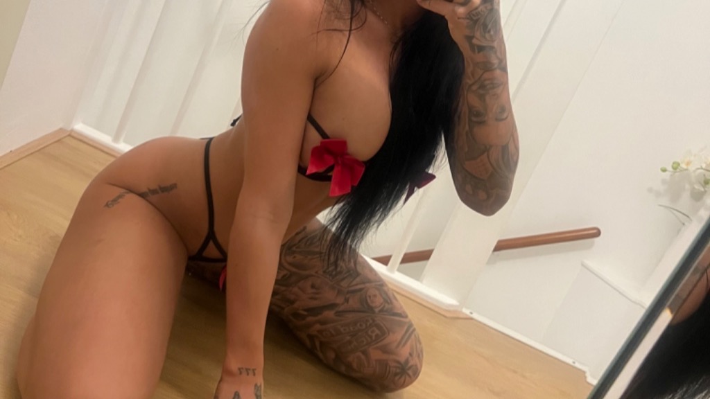 Sexyinkedgirl