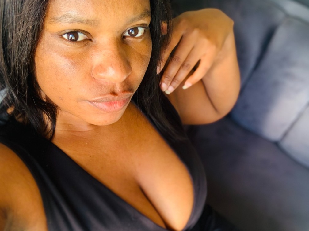 WetEbony live cam