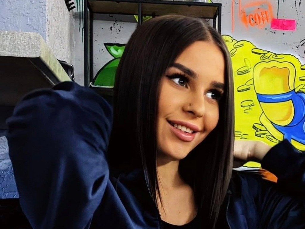 veronika99 live cam