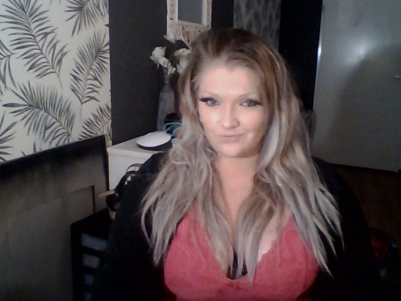 milfnextdoor93